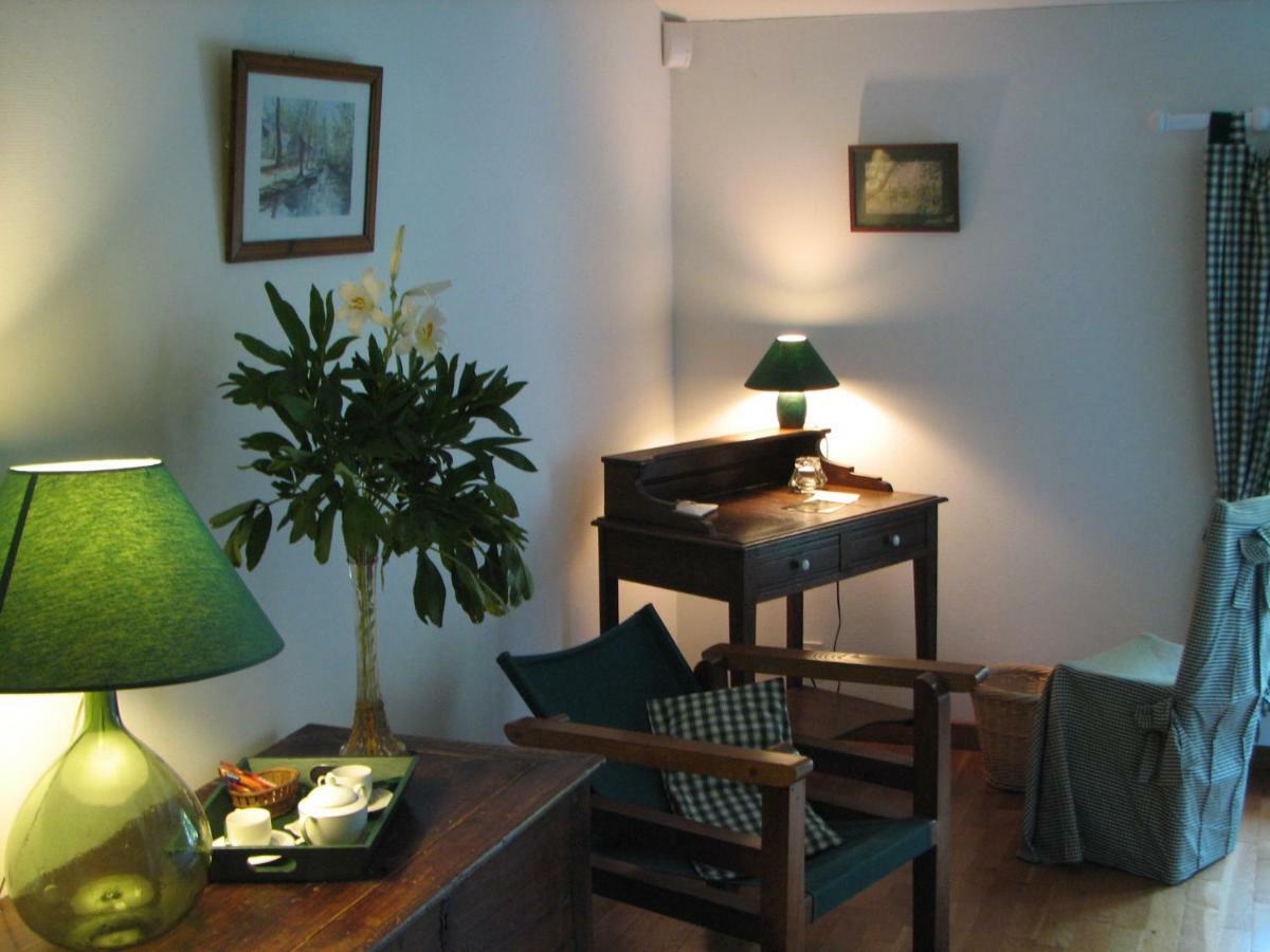 Le Petit Massigny Bed & Breakfast Les Velluire-sur-Vendee Exterior photo